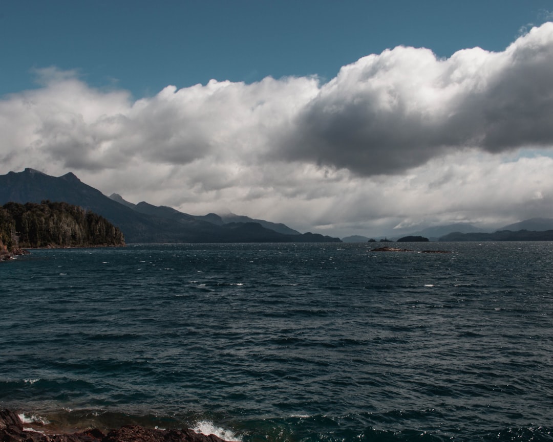 Photo drake passage lake