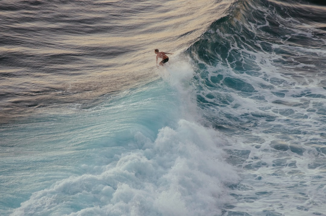 Photo dangerous waves
