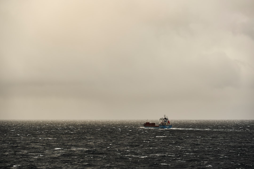Photo cross drake passage