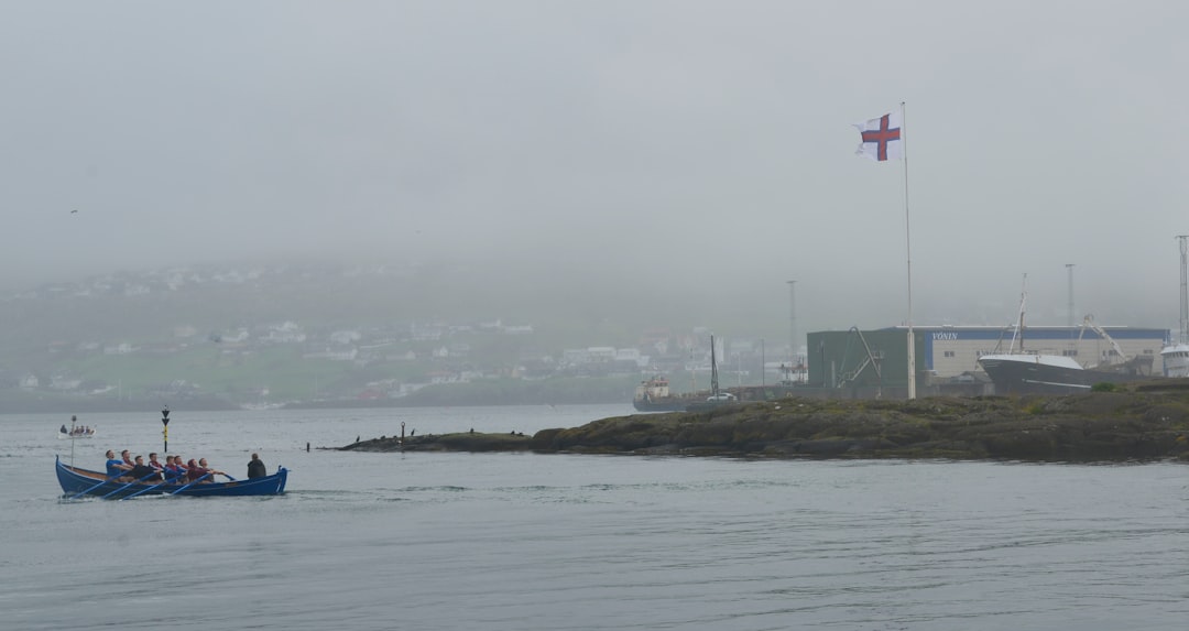 Photo cross drake passage