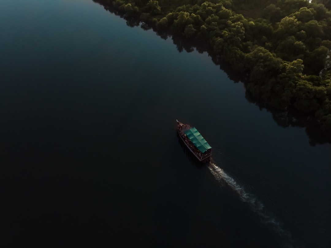 Photo drake passage vs panama canal