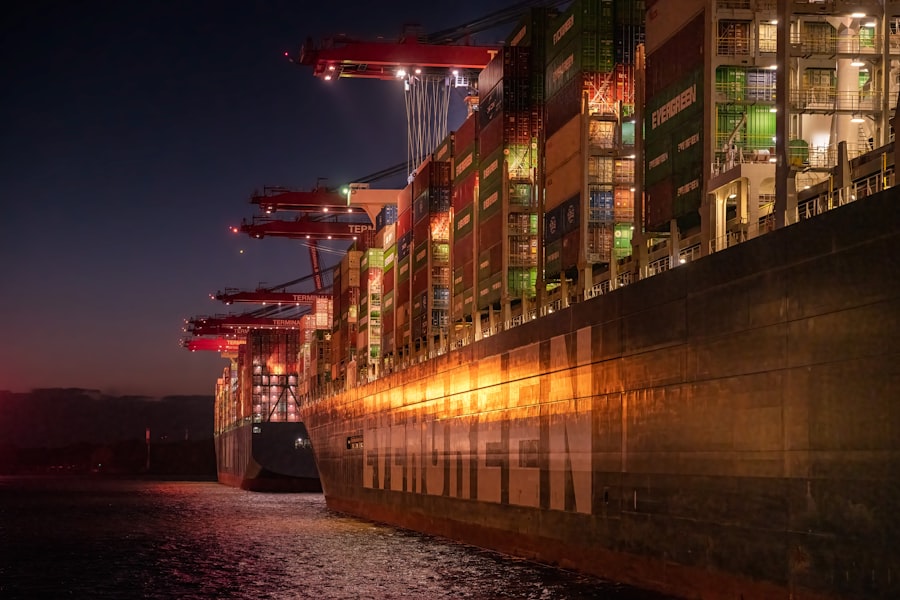 Photo Shipping Industry Outlook 2025