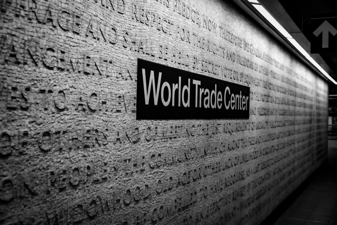 Photo Global Trade Routes
