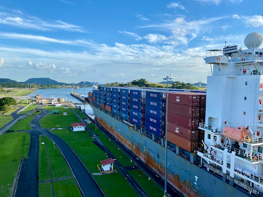 Photo Panama Canal Restrictions