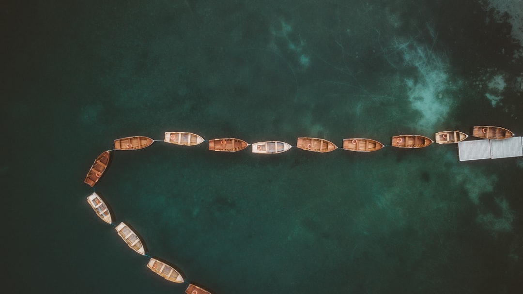 Photo Domino Effect in Trade