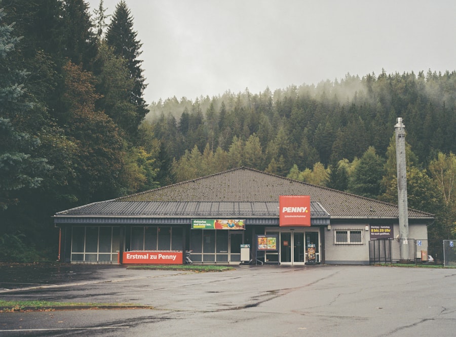 Photo grocery stores closing rural towns