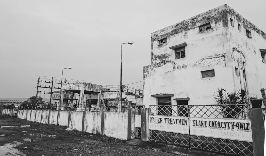 Photo settlement failure