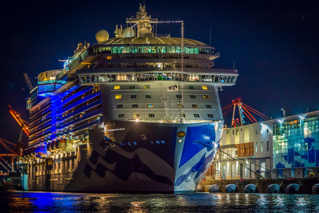Photo cruise ship