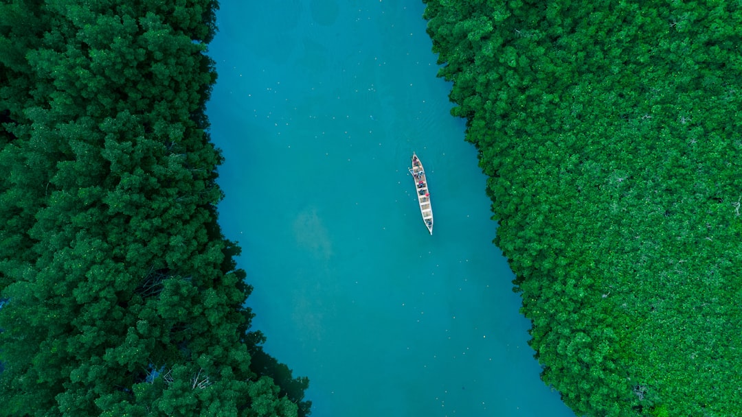 Photo panama canal drake passage