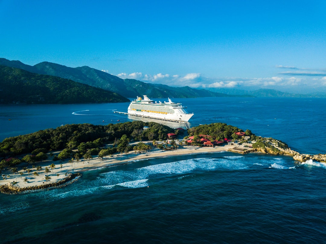 Photo royal caribbean ships
