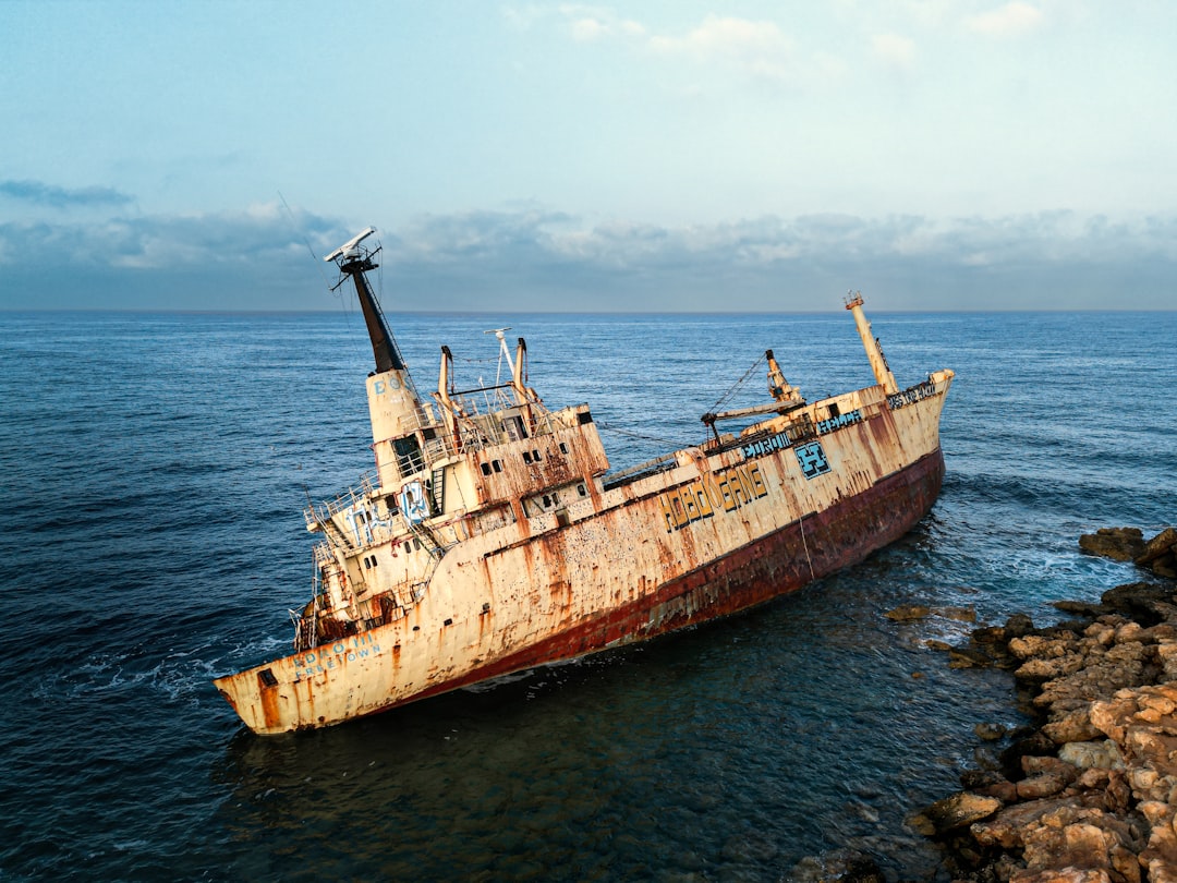 Photo drake passage cruise ship sank