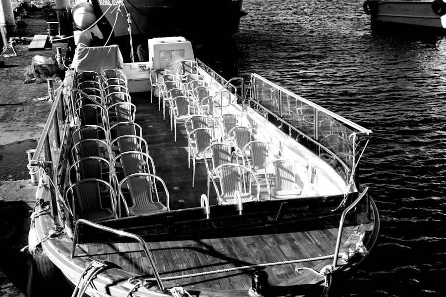 Photo drake passage navy