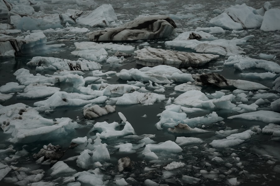 Photo drake passage frozen bodies