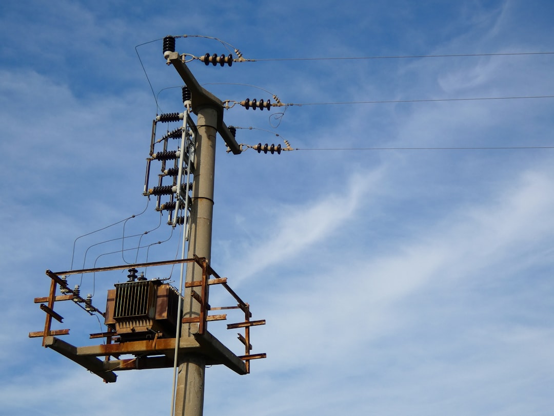 Photo power transformer