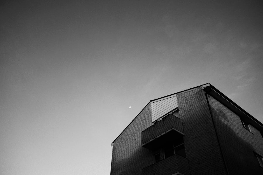 Photo satellite disruption