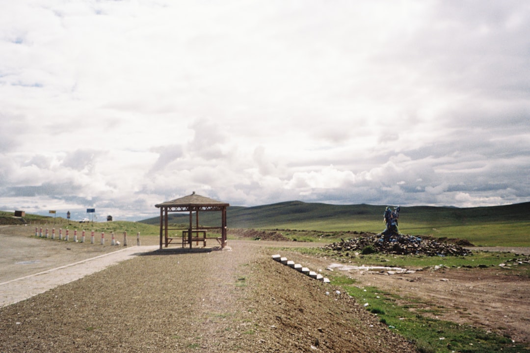 Photo highway tibet military
