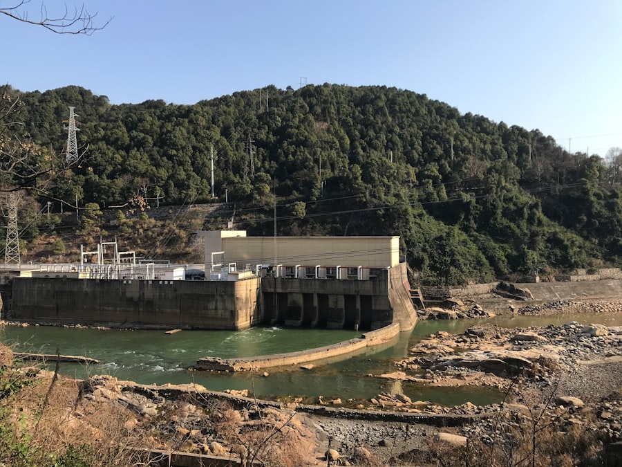 Photo rebuilding dam