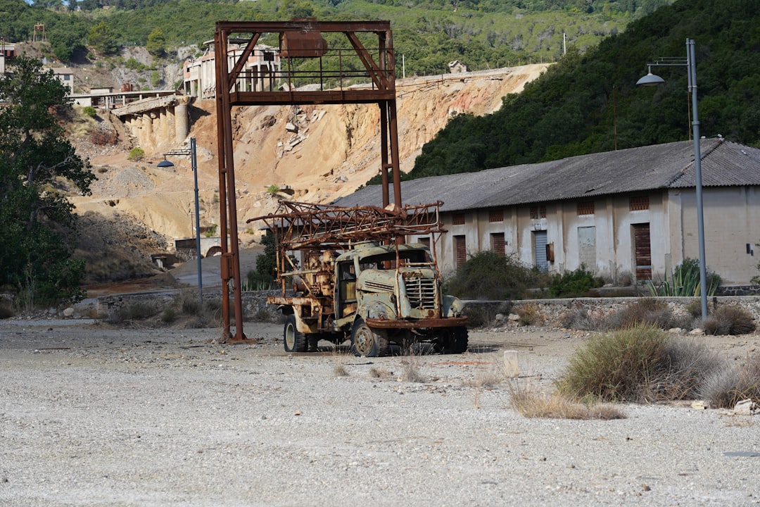 Photo mountain pass mine closure