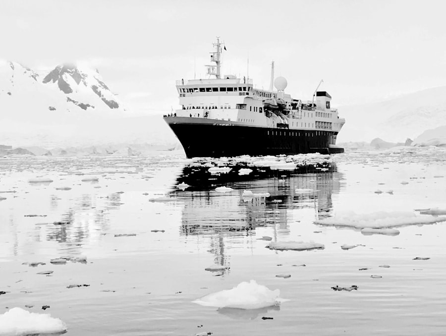 Photo arctic shipping vessel