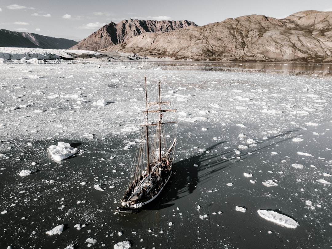 Photo arctic shipping navigation technology failures
