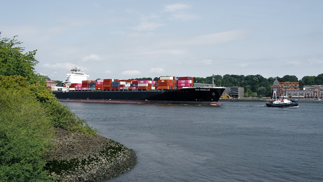 Photo mississippi river freight rate volatility