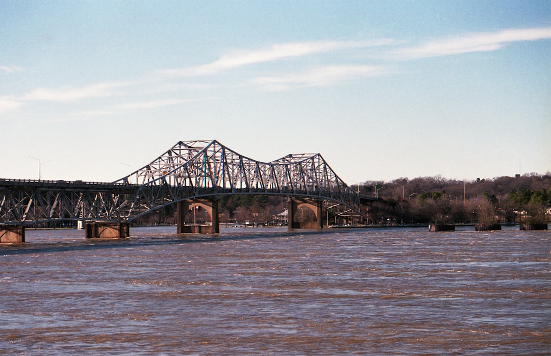 Photo mississippi river infrastructure failure