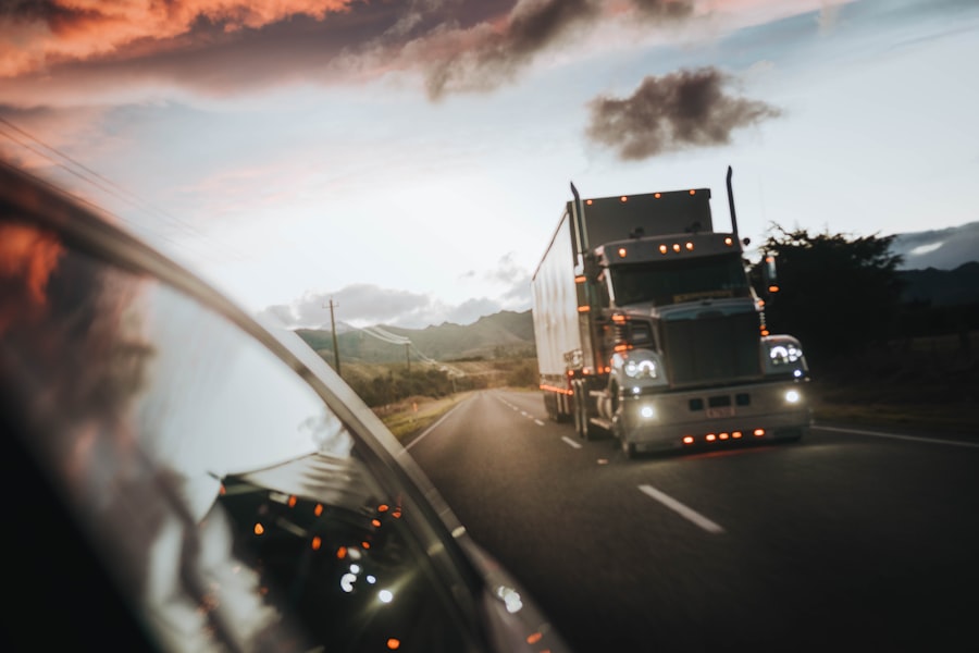 Photo drayage trucking rate volatility