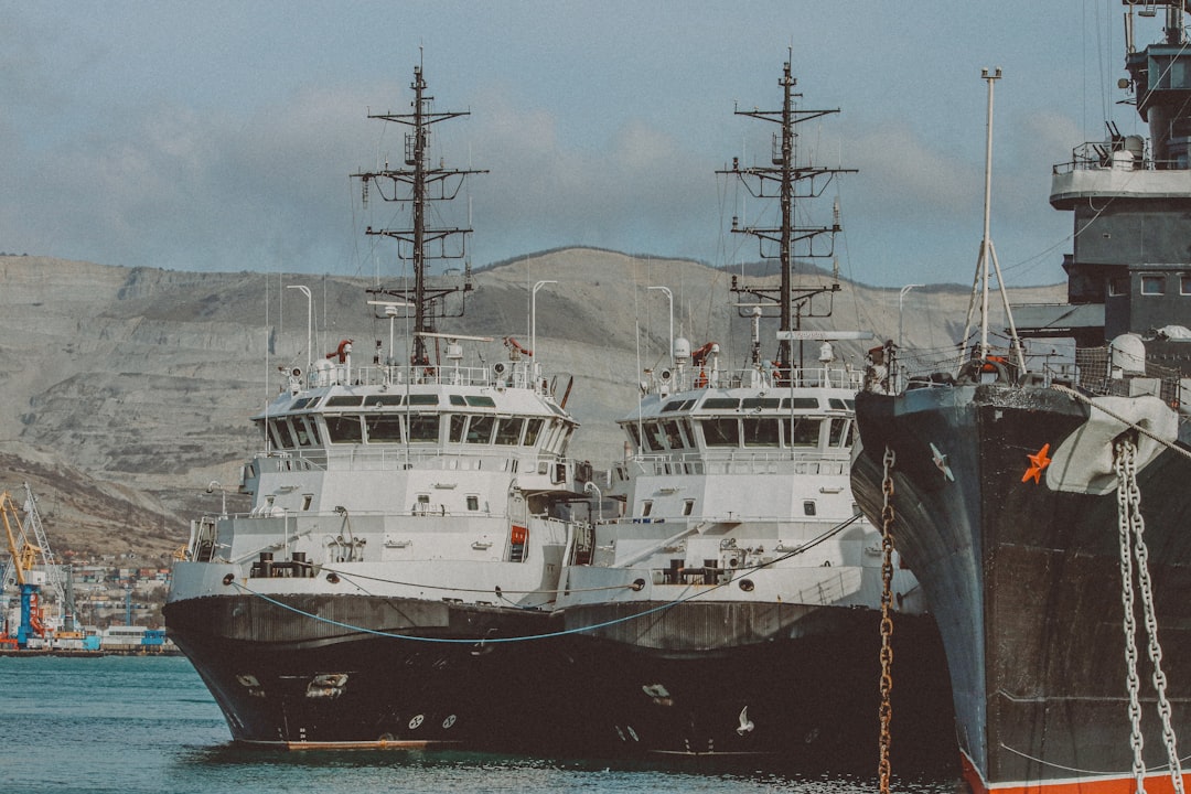 Photo asymmetric threats naval vessels