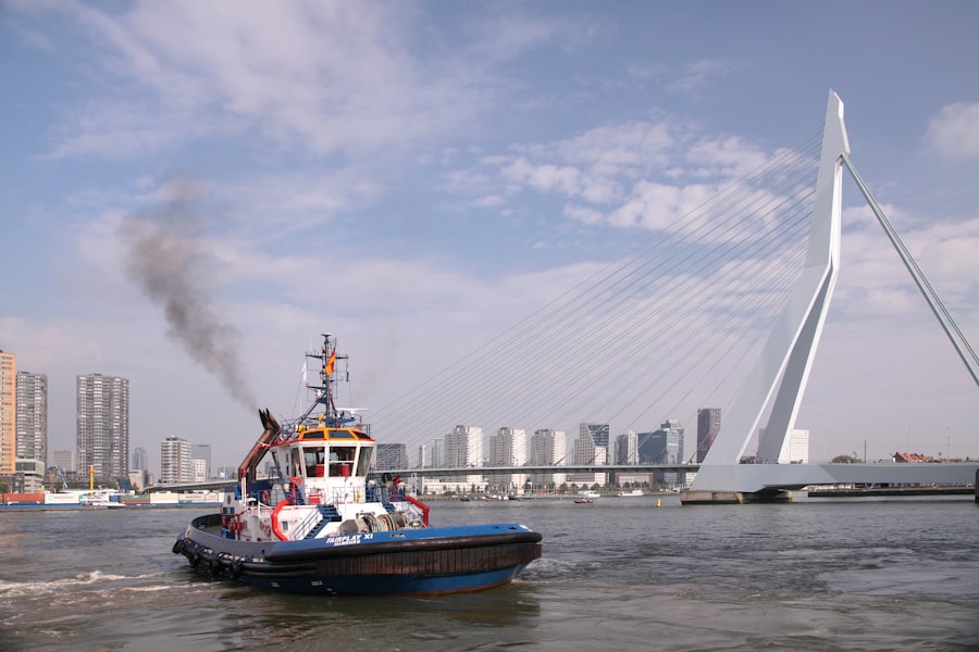Photo rotterdam inland navigation