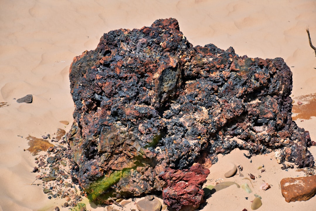 Photo strategic minerals