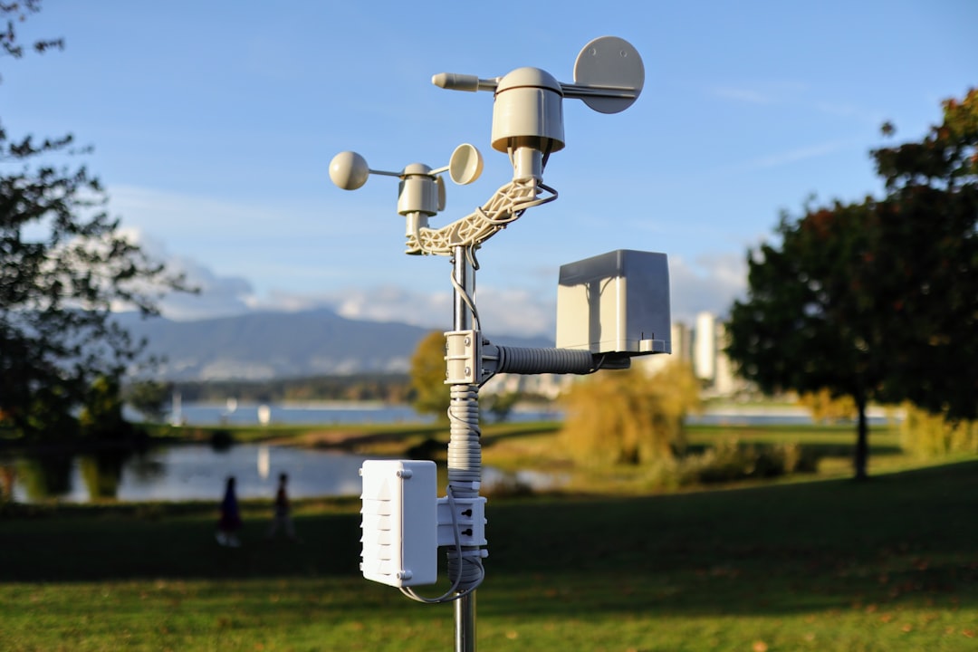 Photo satellite monitoring