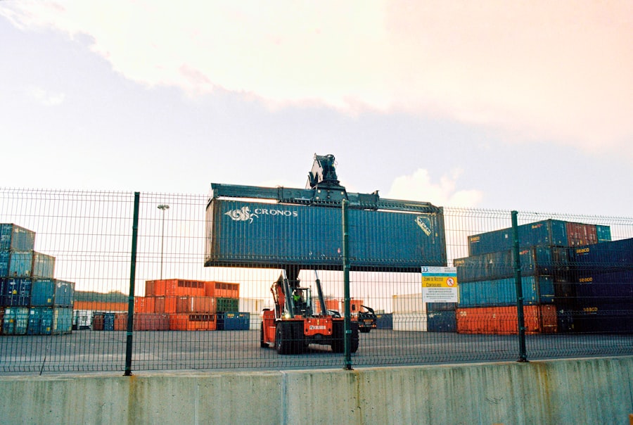 Photo logistics risks