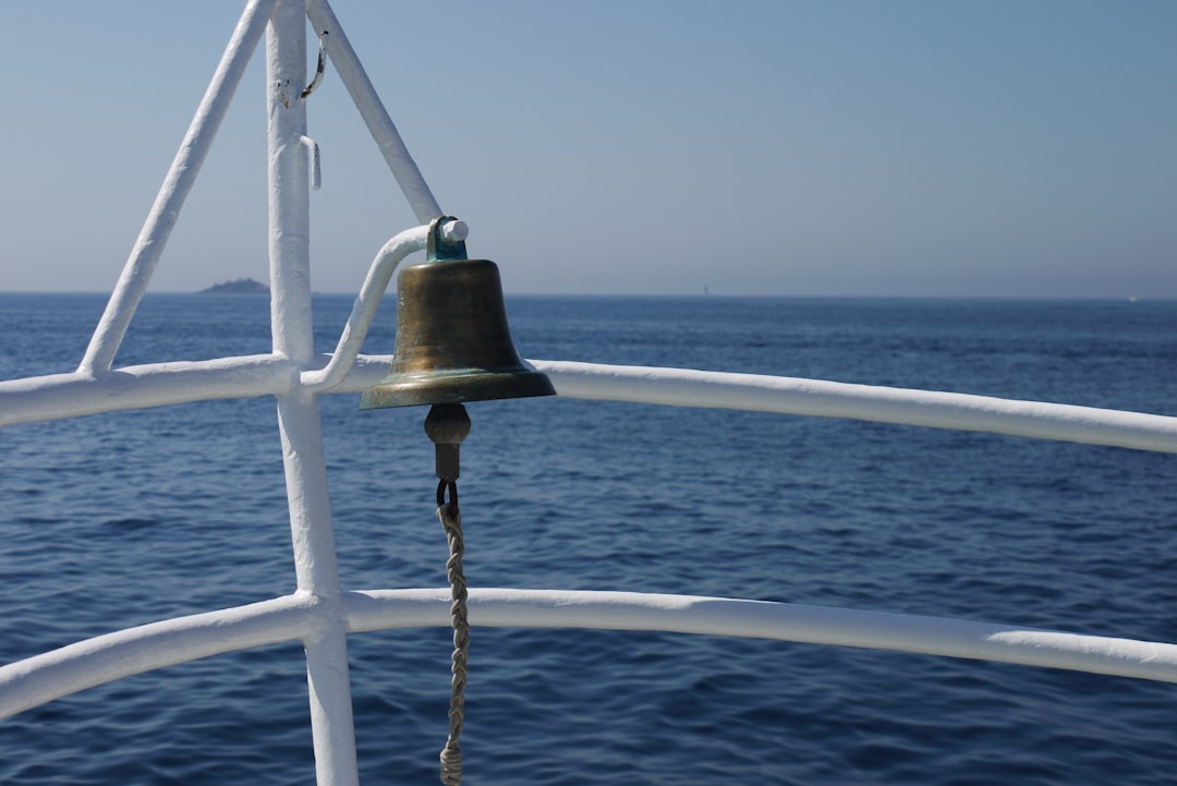 Photo maritime navigation backups