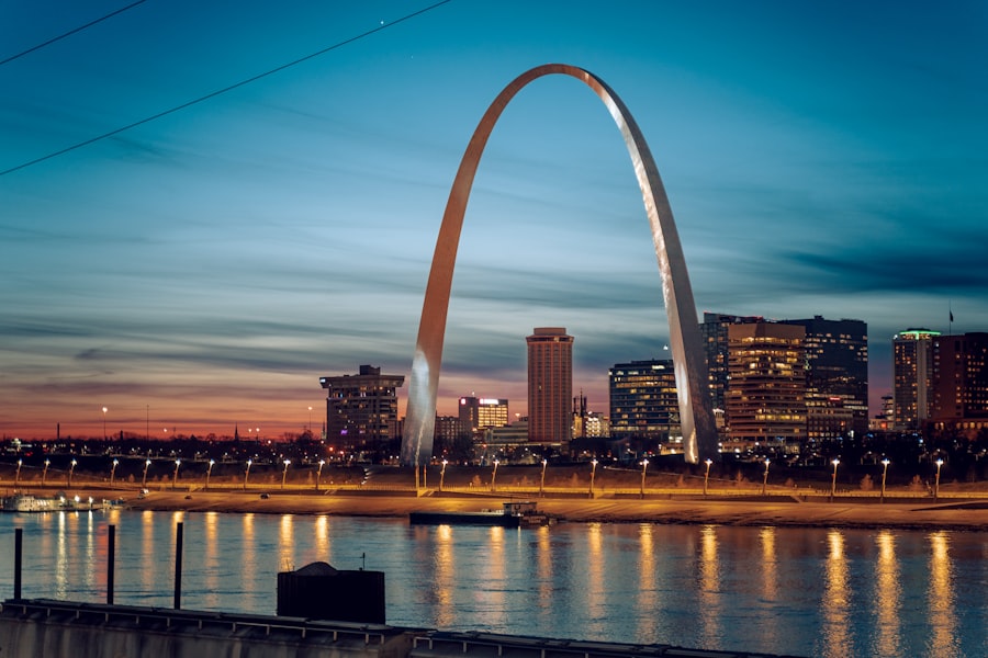 st louis population decline