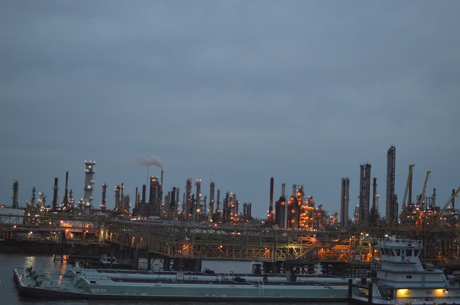 Photo oil refinery infrastructure