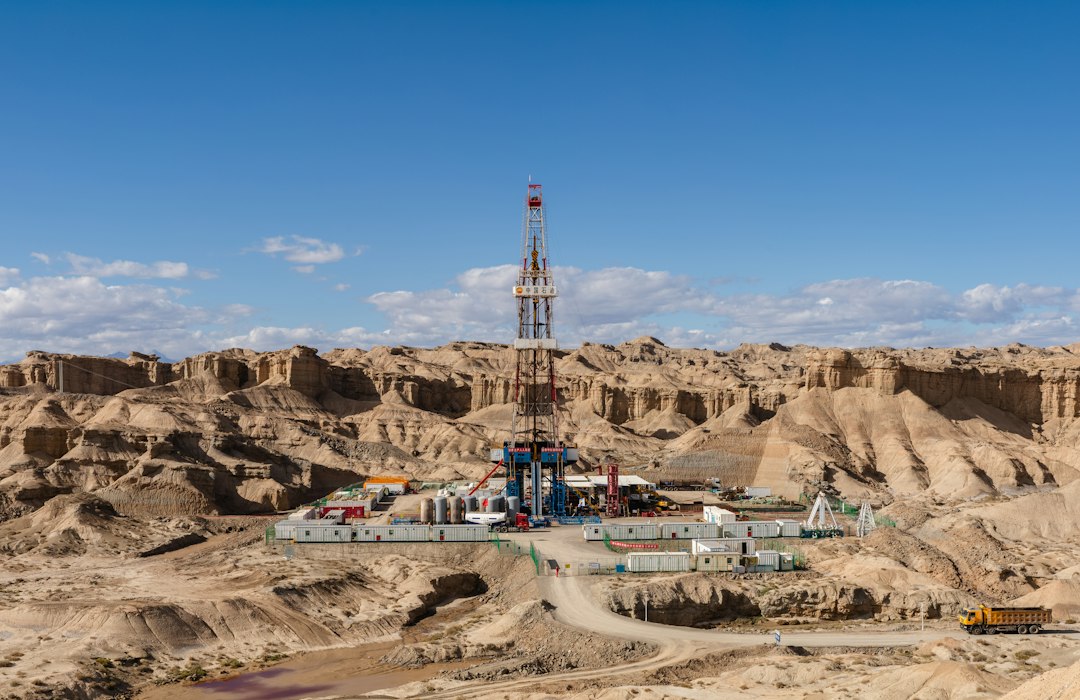Photo gas extraction