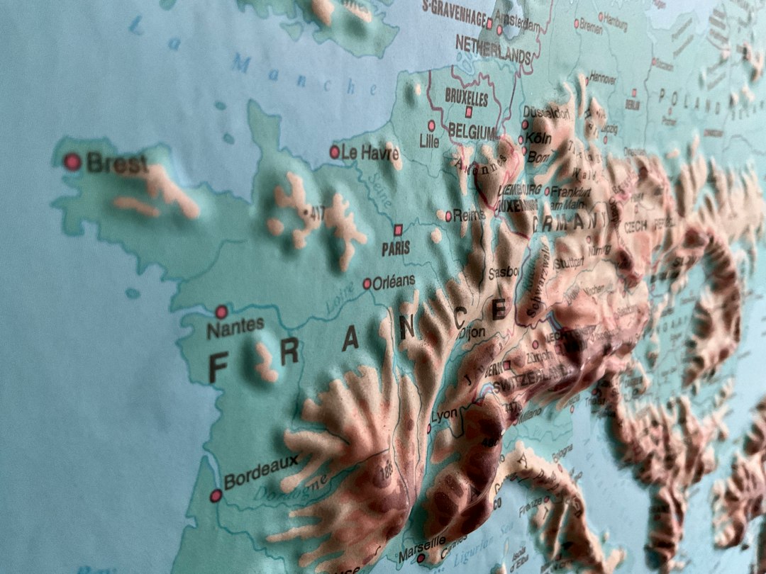 Photo geography of fragility documentary