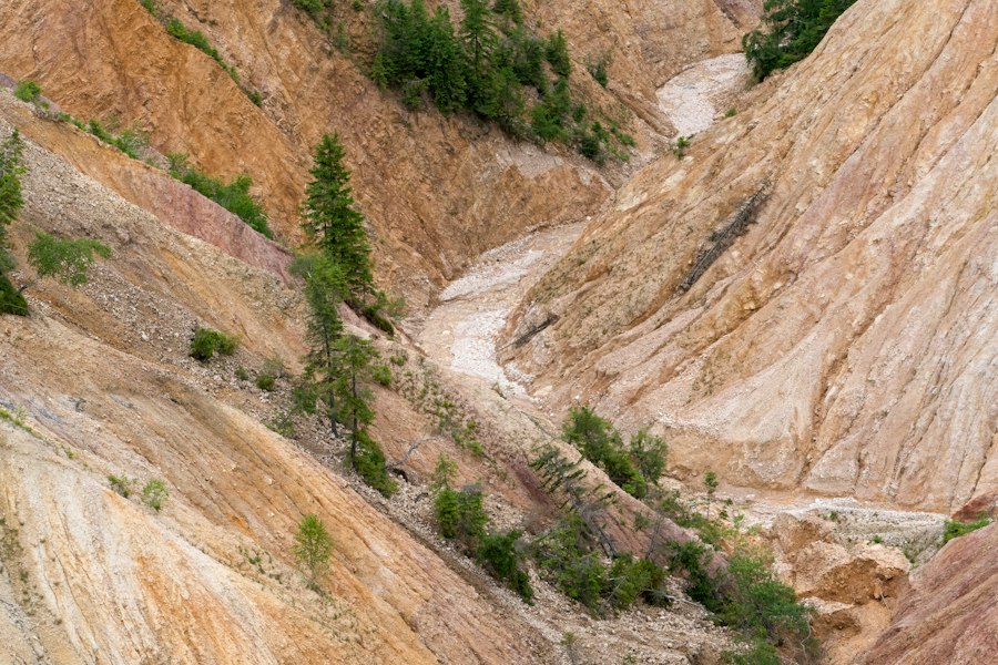large landslide deposits