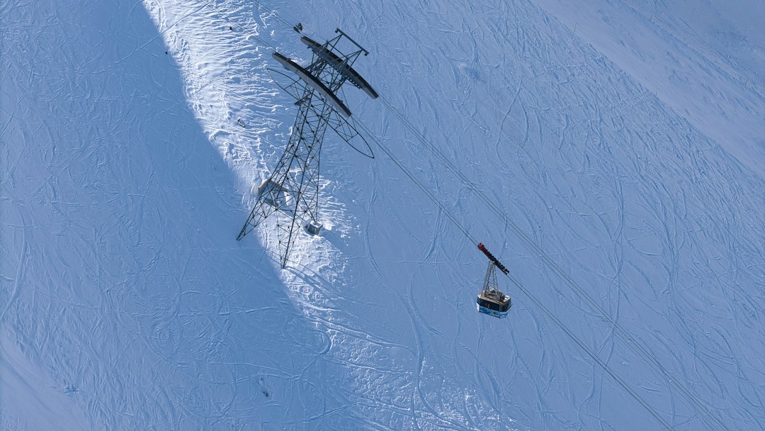 Photo 50 million cubic meters avalanche disaster